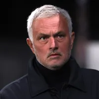 José Mourinho pede novo lateral-direito para o Real Madrid