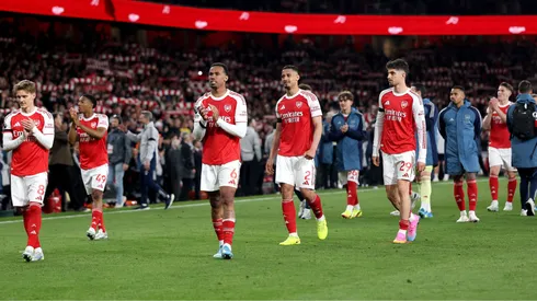 Arsenal lidera a Premier League e está perto do título
