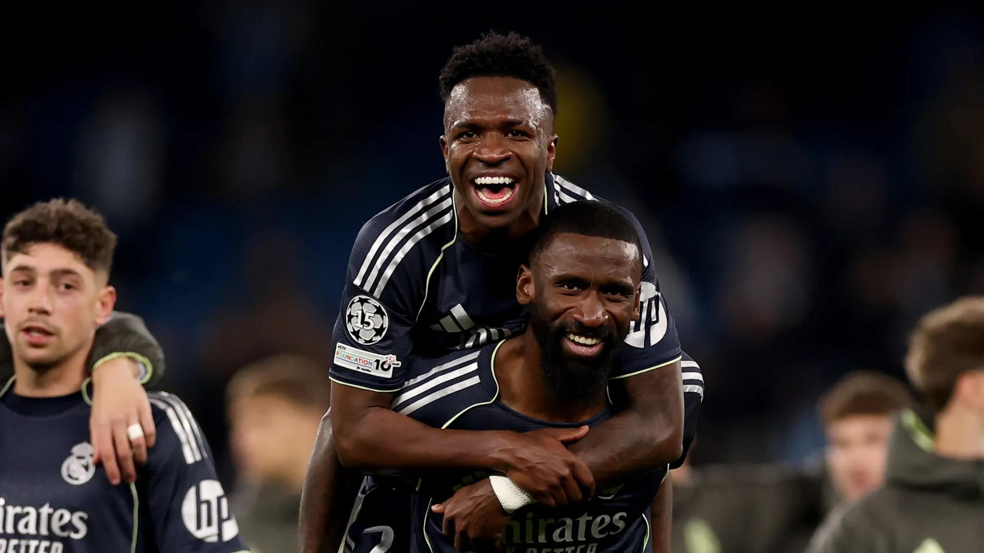 Rüdiger ao lado de Vini Jr.