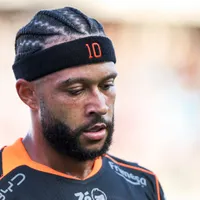 Depay está fora de Peñarol x Corinthians, informa site