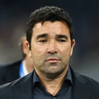 Barcelona envia Deco em reunião com Ali Barat por contratações