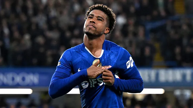 Andrey Santos marca pelo Chelsea contra o Tottenham. Foto: Shaun Botterill/Getty Images