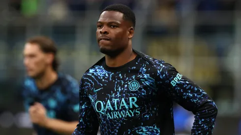 Denzel Dumfries pode reforçar o Liverpool. Foto: Marco Luzzani/Getty Images