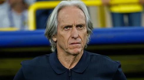 Jorge Jesus durante uma partida do Al-Nassr. Foto: Abdullah Ahmed/Getty Images