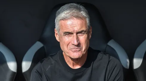 Luís Castro em jogo do Grêmio. (Foto: Thiago Ribeiro/AGIF)
