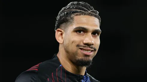 Transferência de Ronald Araújo para Inter ganha definição no mercado da bola (Foto: Florencia Tan Jun/Getty Images)