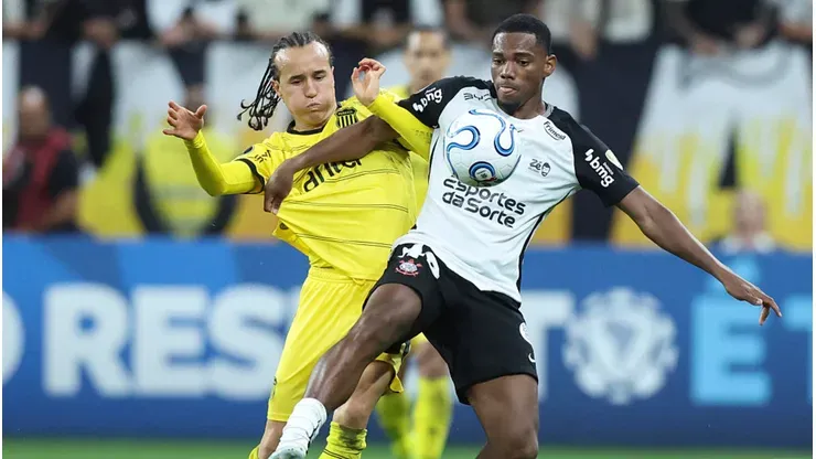 Peãrol e Corinthians se enfrentam na Libertadores (Alexandre Schneider/Getty Images)