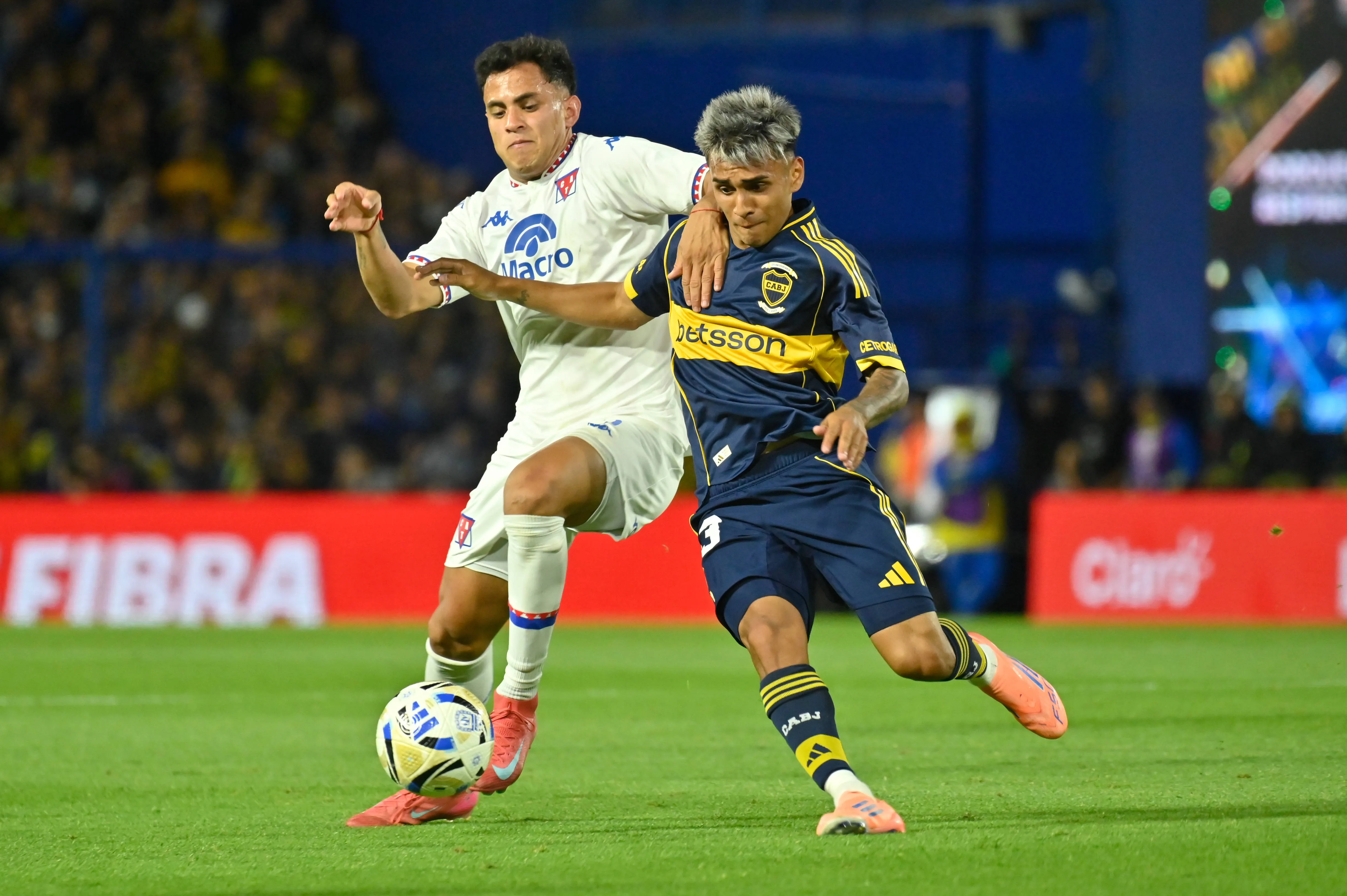 Delgado em campo pelo Boca – Foto: IMAGO / NurPhoto