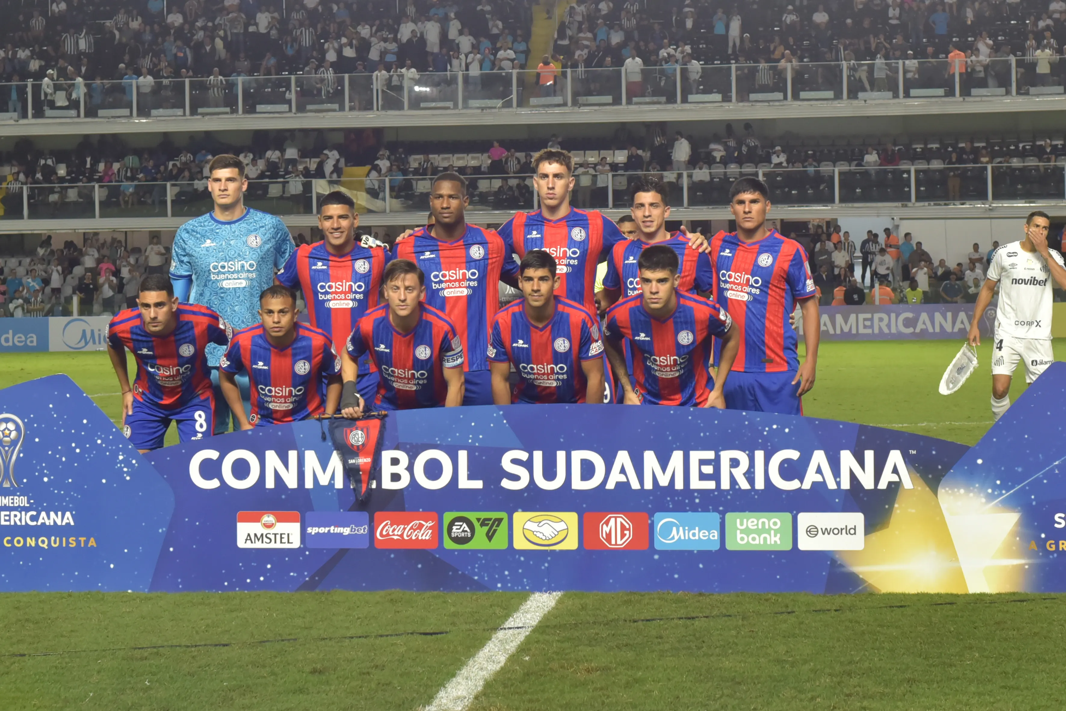 San Lorenzo contra o Santos nesta quarta-feira. Foto: Jota Erre/AGIF