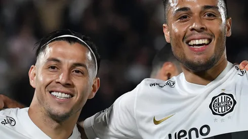 Olimpia consegue vitória sobre o Vasco na Sula. (Photo by Christian Alvarenga/Getty Images)