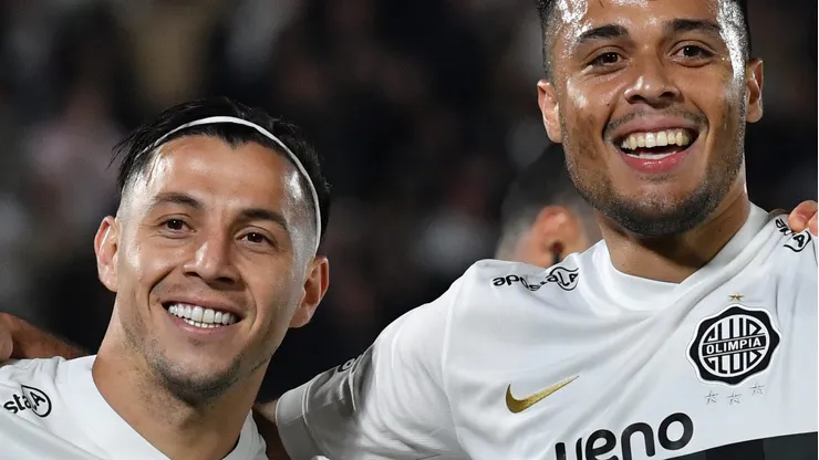 Olimpia consegue vitória sobre o Vasco na Sula. (Photo by Christian Alvarenga/Getty Images)