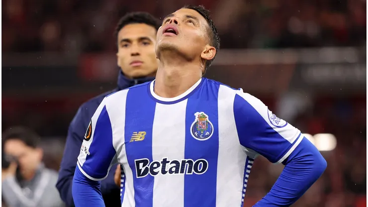 Thiago Silva durante partida do Porto. Foto: Alex Livesey/Getty Images