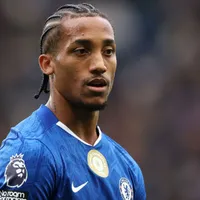 Barcelona não descarta contratação de João Pedro