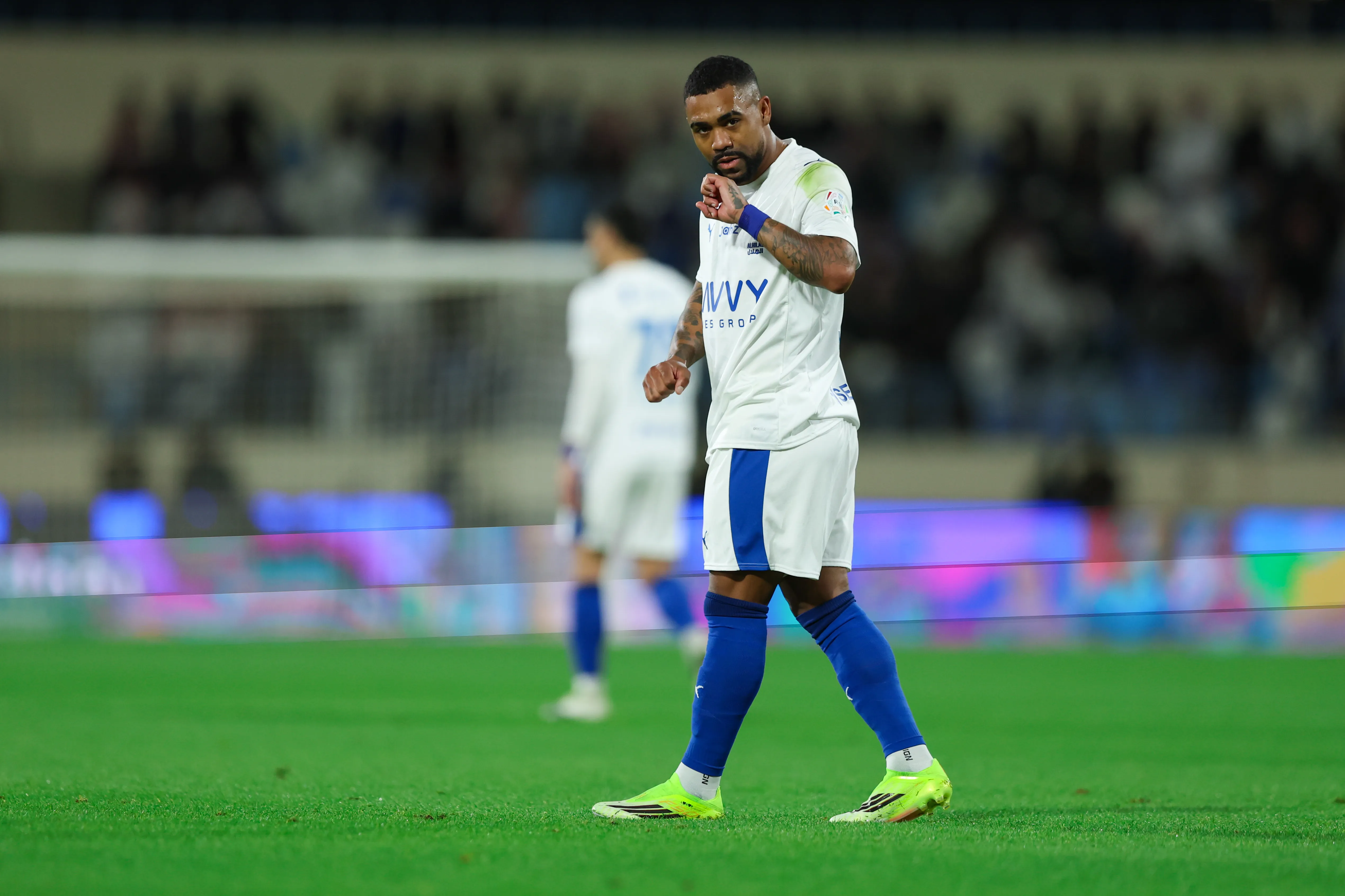 Malcom comemorando um gol pelo Al-Hilal (Foto: Yasser Bakhsh/Getty Images)