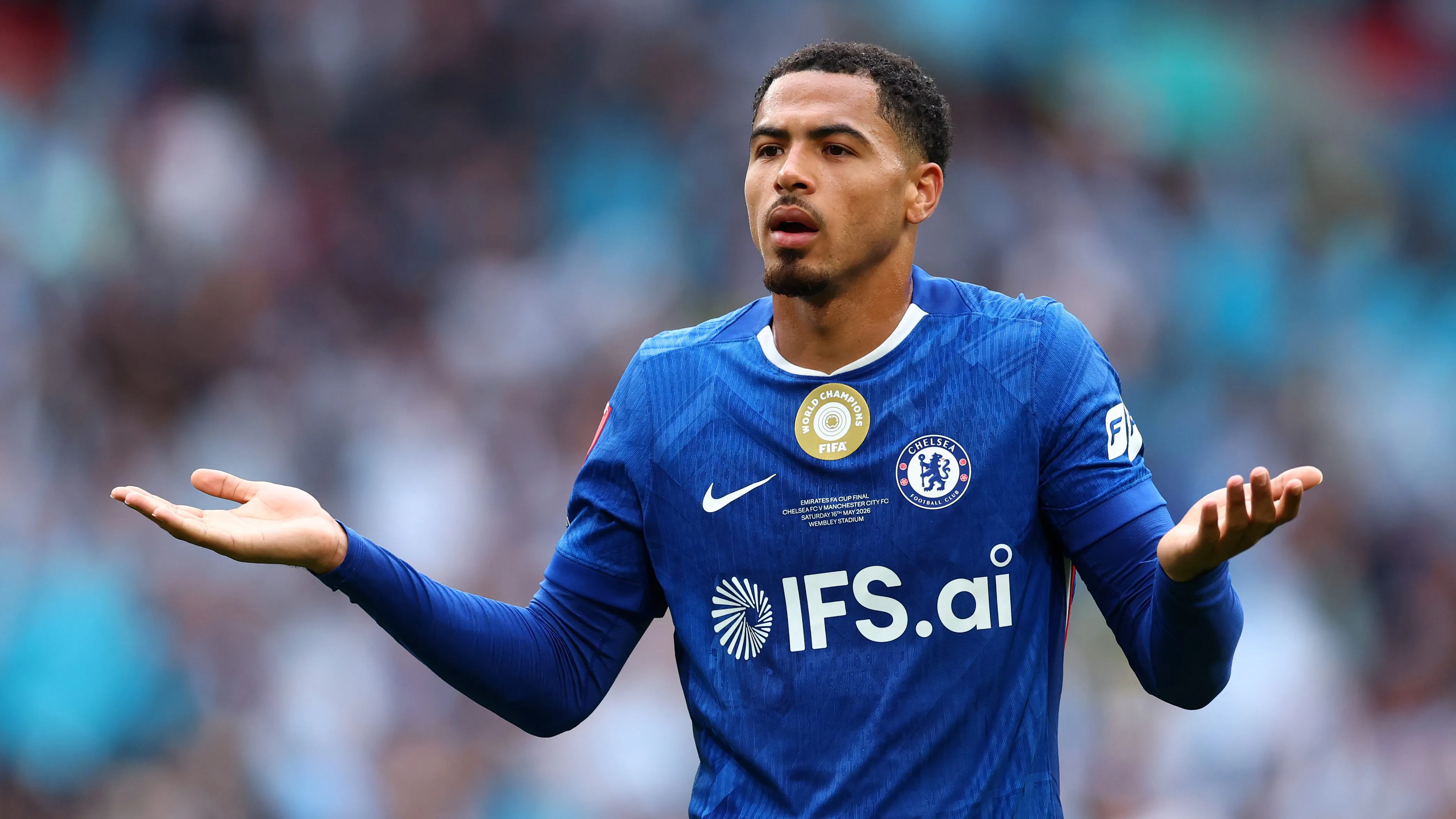 Levi Colwill está na mira do Real Madrid. Foto: Clive Rose/Getty Images