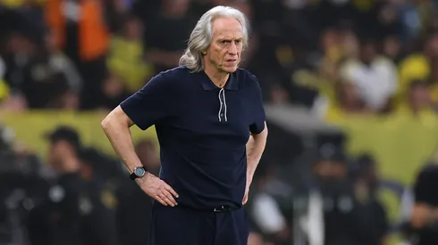 Jorge Jesus durante jogo do Al-Nassr. (Photo by Abdullah Ahmed/Getty Images)