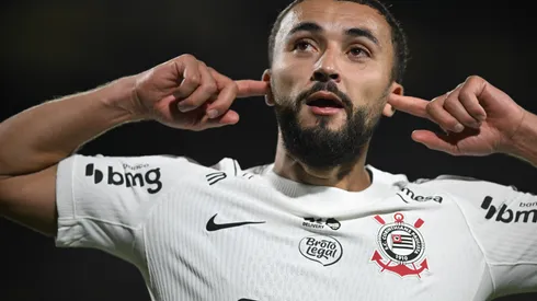 Zakaria Labyad marca gol do Corinthians. Foto: Guillermo Legaria/Getty Images
