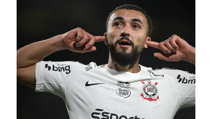 Zakaria Labyad marca gol do Corinthians. Foto: Guillermo Legaria/Getty Images