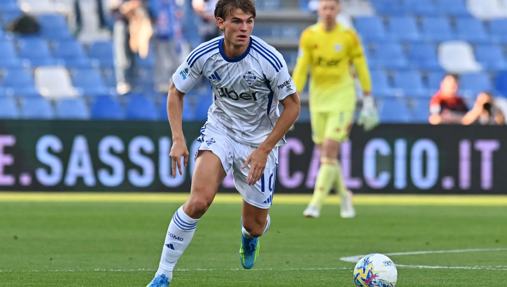 Nico Paz, do Como, durante partida da Serie A.