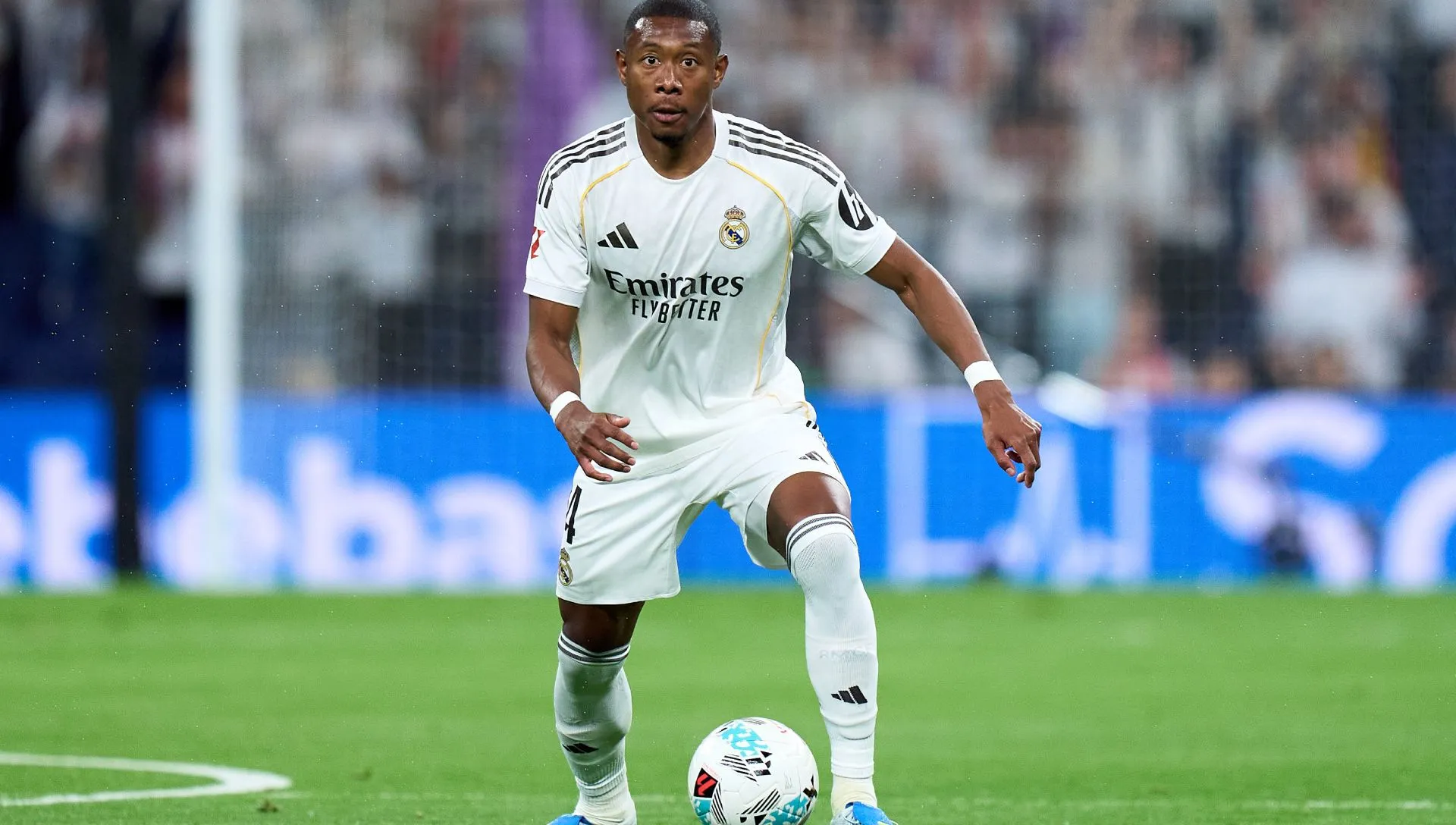 David Alaba, do Real Madrid, em ação durante a partida da LaLiga. Foto: Angel Martinez/Getty Images