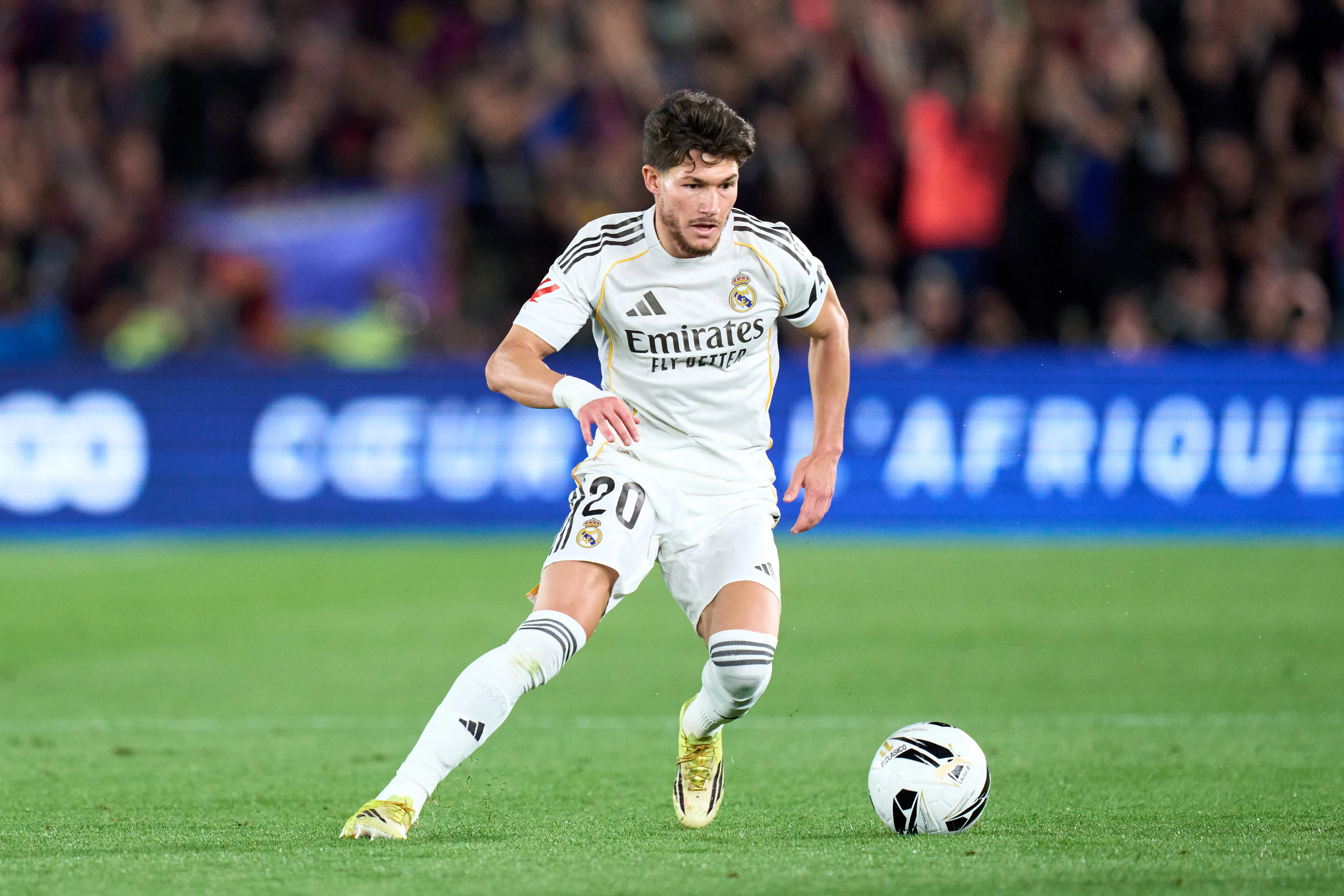 Fran García deve ir para a Inglaterra ou Alemanha. Foto: Alex Caparros/Getty Images