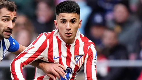 Thiago Almada em campo com as cores do Atlético de Madrid. Foto: Angel Martinez/Getty Images