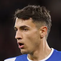 Jakub Kiwior entra na mira do Barcelona