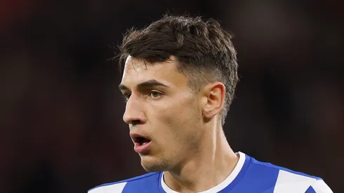 Barcelona avalia Jakub Kiwior após recuar por Alessandro Bastoni (Photo by Michael Regan/Getty Images)