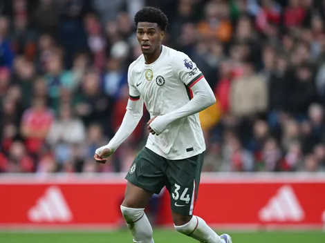 Manchester United prepara investida por Josh Acheampong, do Chelsea