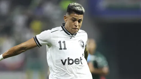 Botafogo pode negociar Matheus Martins com cinco clubes europeus (Photo by Alexandre Schneider/Getty Images)