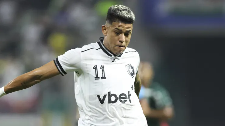 Botafogo pode negociar Matheus Martins com cinco clubes europeus (Photo by Alexandre Schneider/Getty Images)