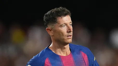 Barcelona perde para o Valencia e web se emociona com Lewandowski (Photo by Aitor Alcalde/Getty Images)