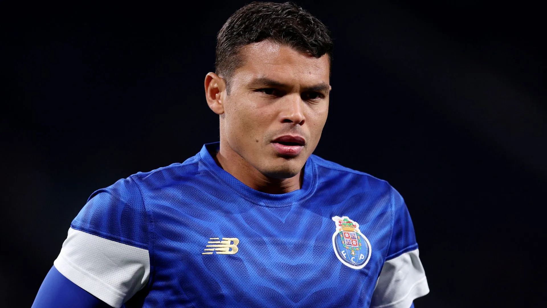 Thiago Silva está livre no mercado após deixar o Porto (foto: Diogo Cardoso/Getty Images)