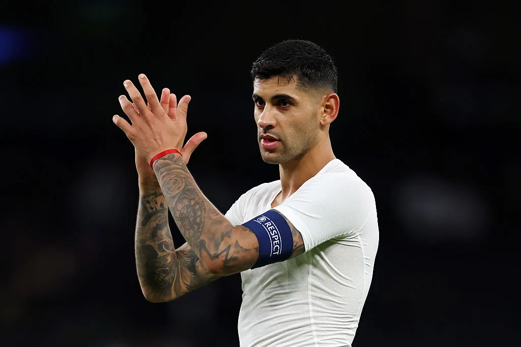 Cristian Romero, do Tottenham, alvo do Barcelona (Foto: Justin Setterfield/Getty Images)