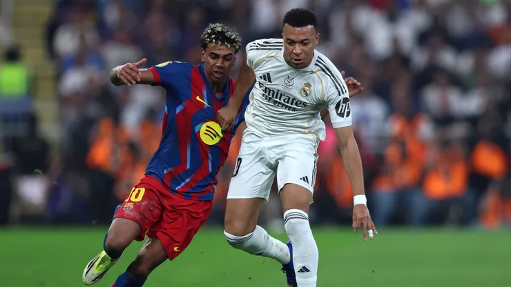 Disputa entre Yamal e Mbappé. (Foto: Yasser Bakhsh/Getty Images)
