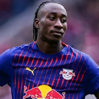 Manchester United entra na disputa por Yan Diomande