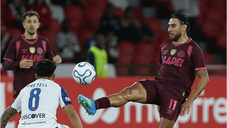 Lanús tenta surpreender time brasileiro para seguir vivo em competições continentais (Foto: Franklin Jacome/Getty Images)