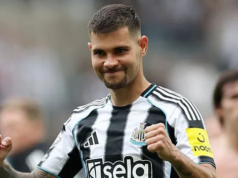 Bruno Guimarães é apontado por Casemiro como substituto no United