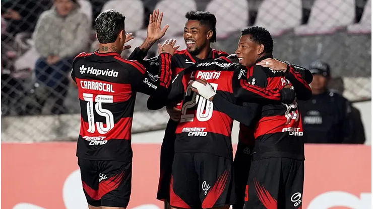 Bruno Henrique marca dois gols pelo Flamengo. Raul Sifuentes/Getty Images.