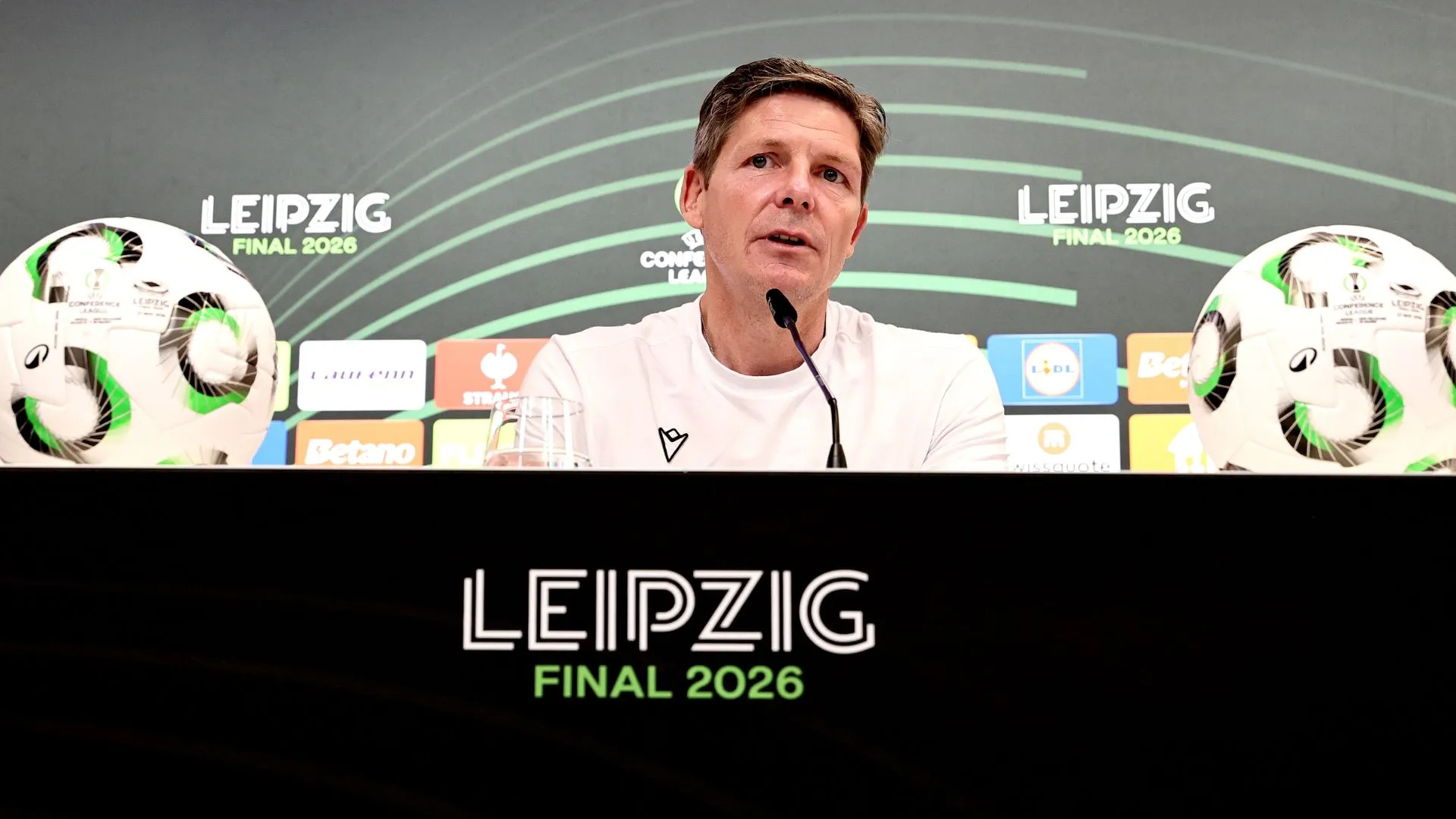 Oliver Glasner vai deixar o Crystal Palace (foto: Roland Wittek/Getty Images)