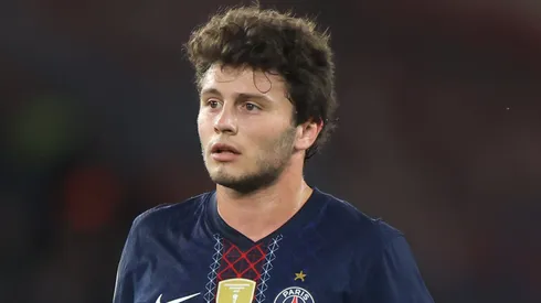 João Neves em campo com as cores do PSG. Foto: Alex Grimm/Getty Images