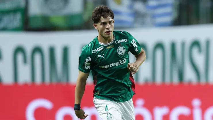 O lateral Giay em jogo do Palmeiras (Alexandre Schneider/Getty Images)