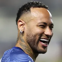 Neymar se apresenta para a Copa do Mundo