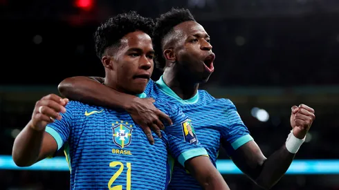 Endrick e Vini Jr pela Seleção. (Foto: Catherine Ivill/Getty Images)