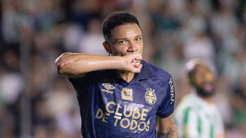 Grêmio exige R$ 117 milhões para vender Viery ao Newcastle. Foto: Maxi Franzoi/AGIF