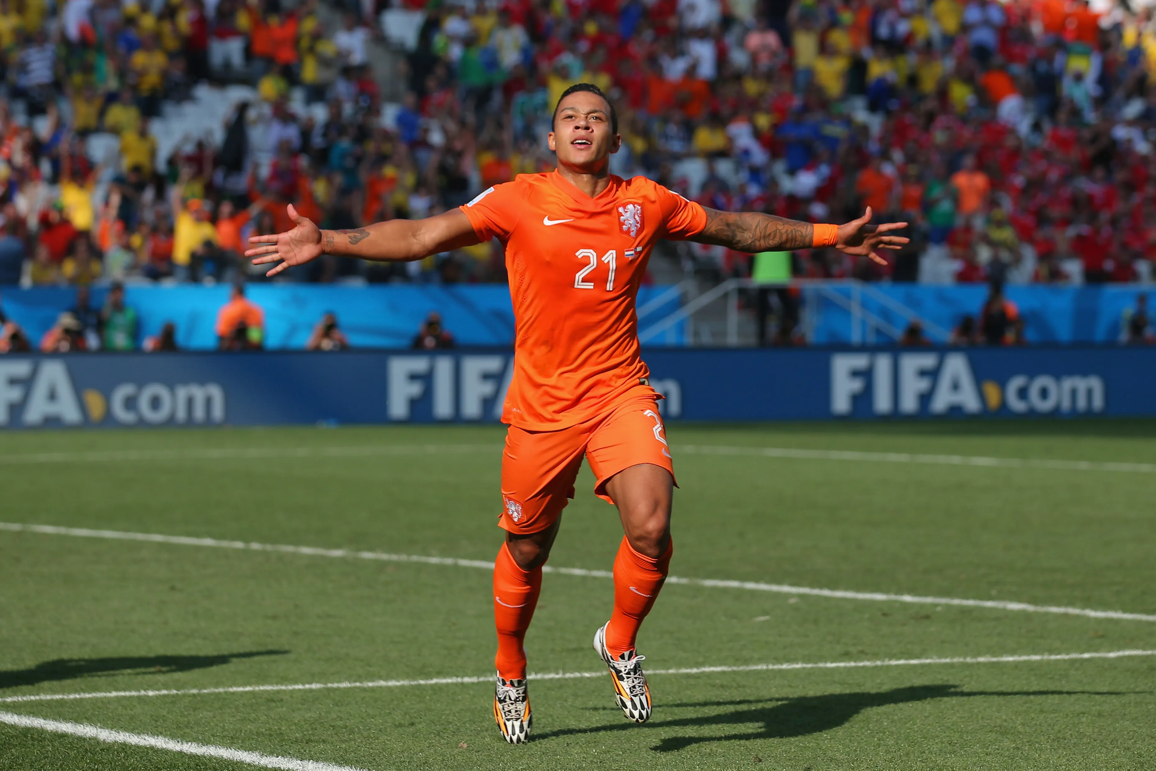 Memphis Depay em sua primeira Copa do Mundo. (Foto: Dean Mouhtaropoulos/Getty Images)