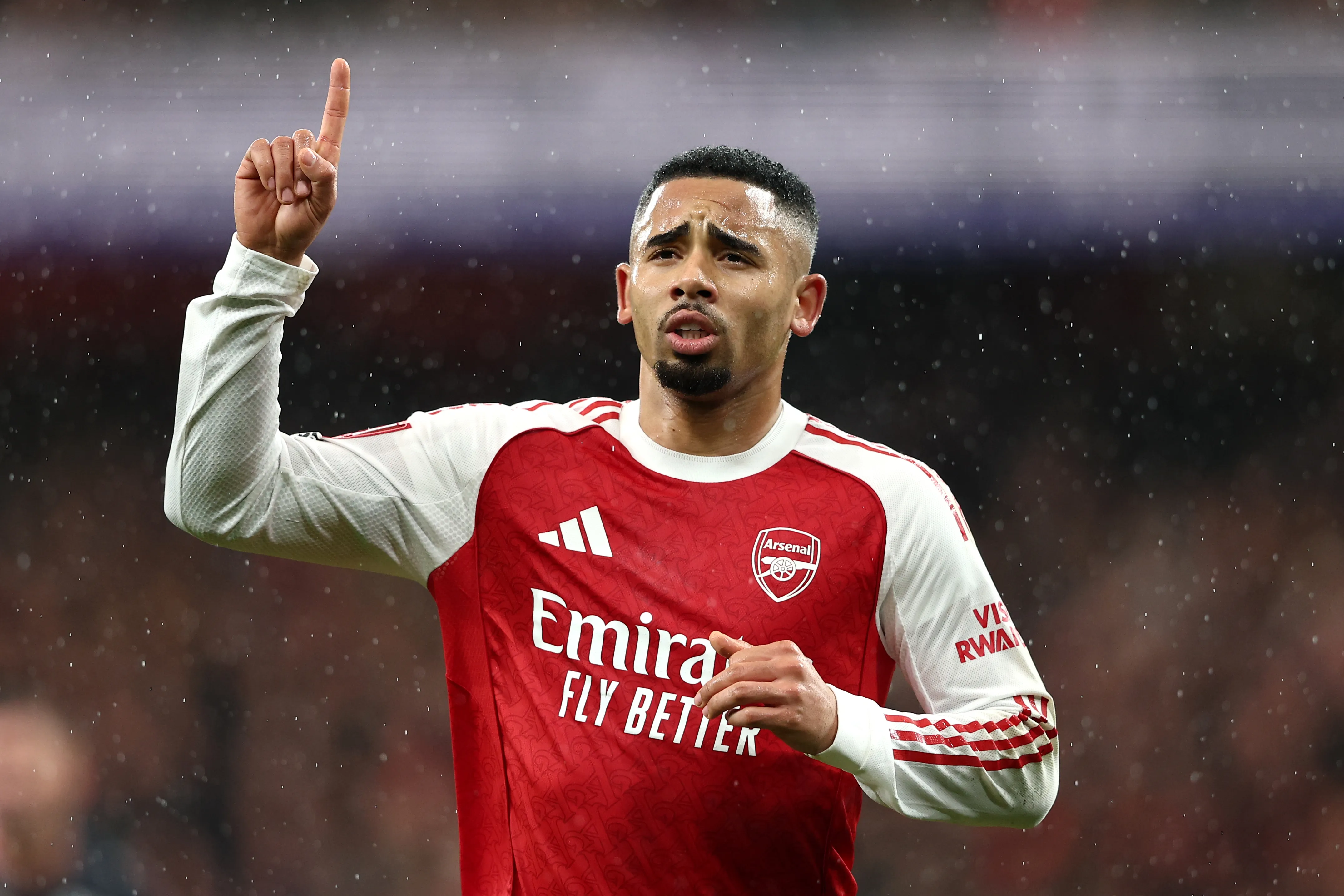 Gabriel Jesus comemorando um gol pelo Arsenal (Foto: James Fearn/Getty Images)