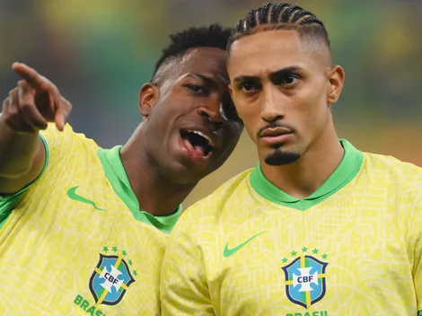 Ancelotti alterna Raphinha e Vini Jr na escalação