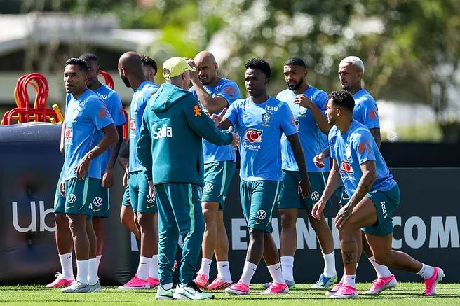 Time do Brasil se prepara para os amistosos e para iniciar a Copa do Mundo (Foto: Buda Mendes/Getty Images)