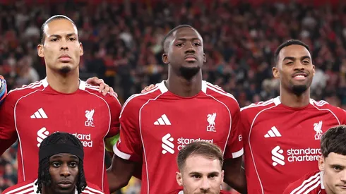 Van Dijk, Konaté e Gravenberch. (Photo by Michael Regan/Getty Images)